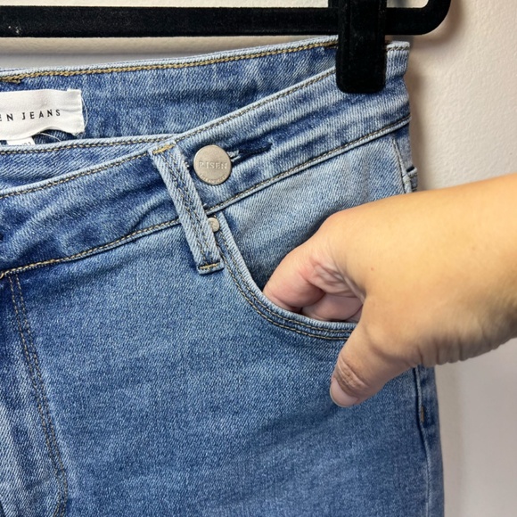 RISEN Women's High Rise Crossover Straight Leg Blue Medium Wash Stretch Sz 31x29 - Picture 5 of 14